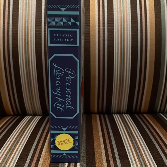 Brand new NWT personal library kit - Picture 5 of 8